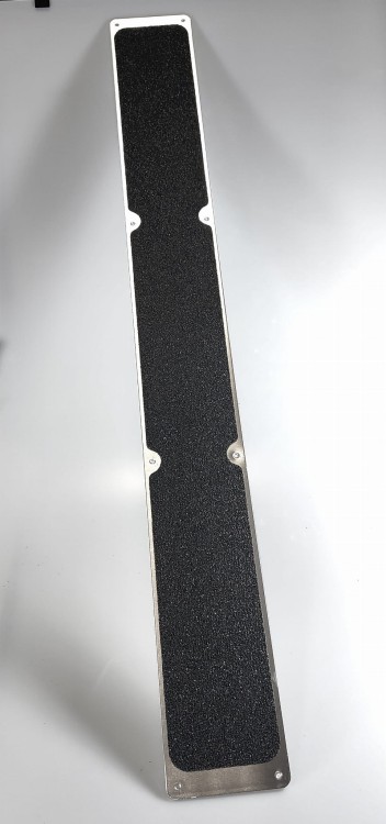 listwa przykręcana antypoślizgowa na rampy, podjazdy, FIXgrip HDG, 115mm x 1000mm .jpg