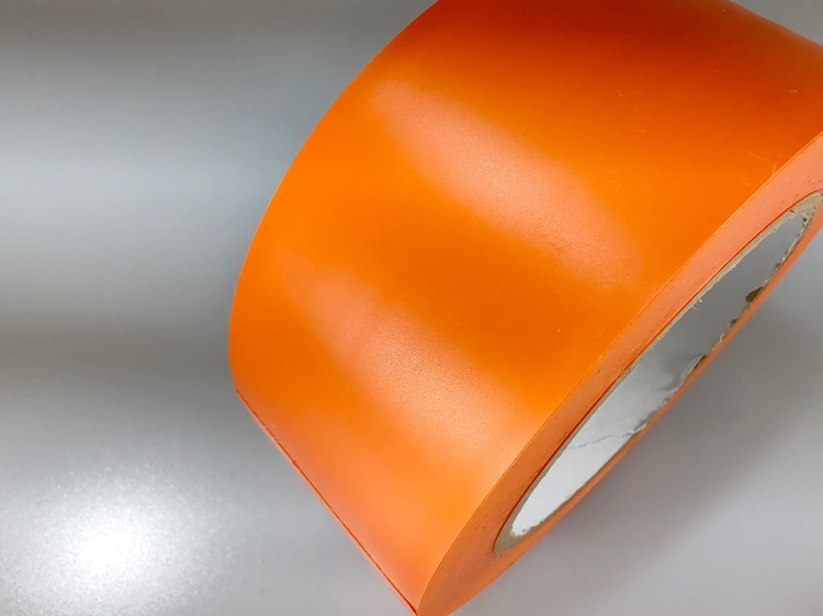 Taśma oznaczeniowa do wyznacznia linii HANSA TAPES DL33 pomarańczowa 50mm close.jpg