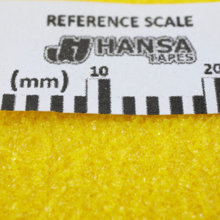 Taśma antypoślizgowa żółta 50mm, ,macro, w powiększeniu, Hansa Tapes, Standard Grip, na schody, przeciwpoślizgowa.jpg