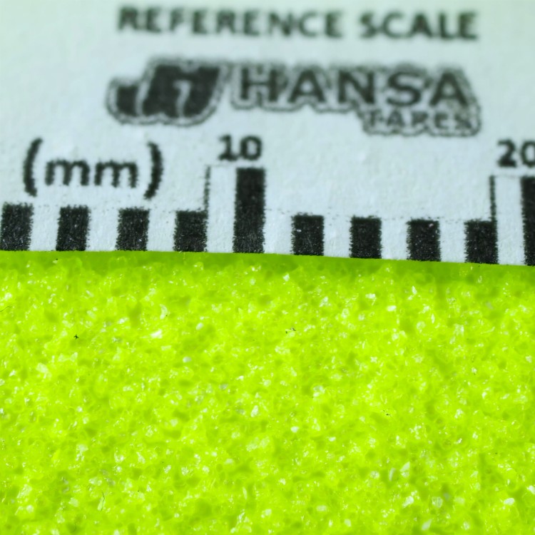 Naklejka przeciwpoślizgowa żółta jaskarawa fluo, 50mm, close scale.jpg