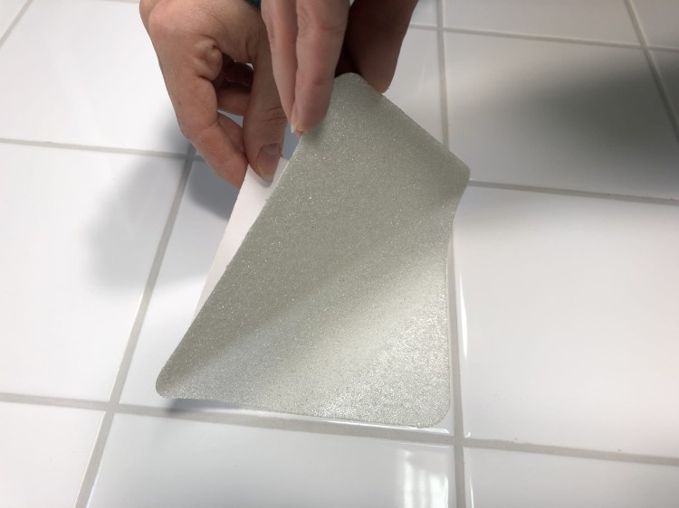 Naklejka antypoślizgowa na kafelki DG-SQR-TR-2.JPG